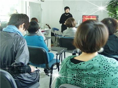 长沙个人形象策划,娇小女生服饰搭配秘诀-民生广告网
